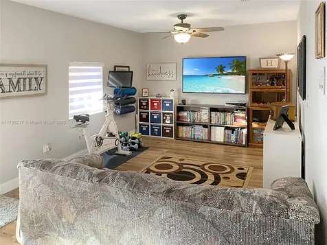 4220 W 18th Court Hialeah FL 33012