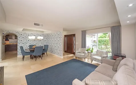 423 Alhambra Circle Coral Gables FL 33134