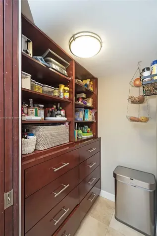 423 Alhambra Circle Coral Gables FL 33134