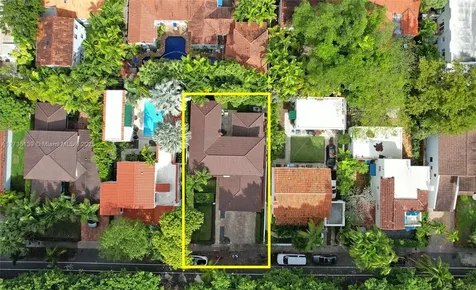 423 Alhambra Circle Coral Gables FL 33134