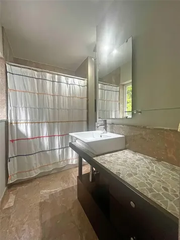 423 Alhambra Circle Coral Gables FL 33134
