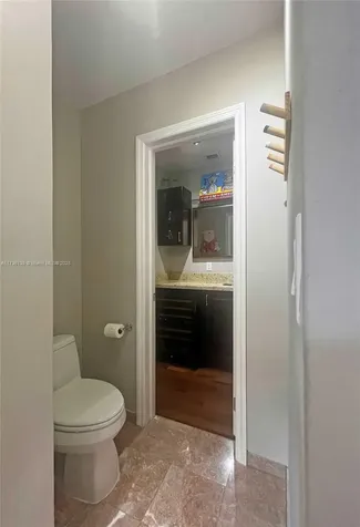 423 Alhambra Circle Coral Gables FL 33134