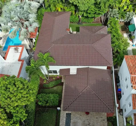 423 Alhambra Circle Coral Gables FL 33134