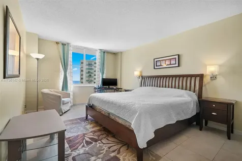 3725 S Ocean Drive Hollywood FL 33019