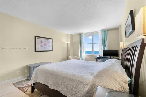 3725 S Ocean Drive Hollywood FL 33019