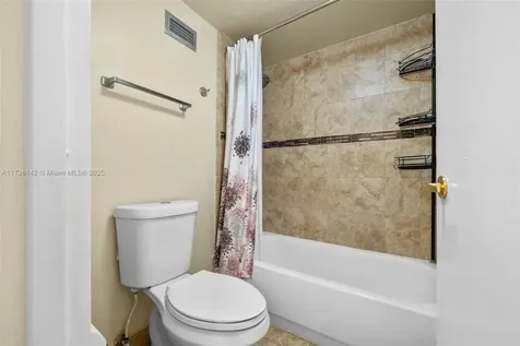3725 S Ocean Drive Hollywood FL 33019