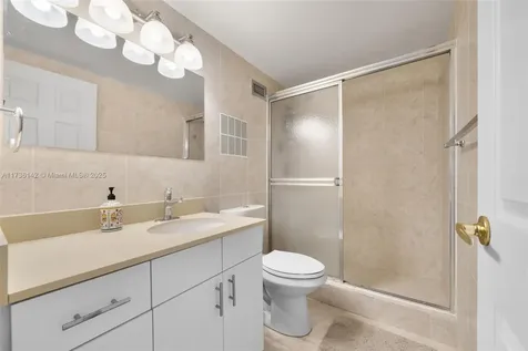 3725 S Ocean Drive Hollywood FL 33019