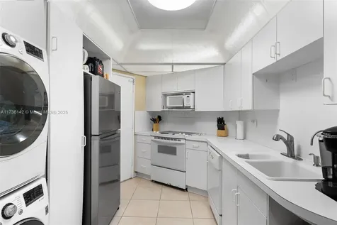 3725 S Ocean Drive Hollywood FL 33019