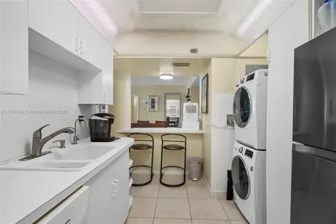 3725 S Ocean Drive Hollywood FL 33019