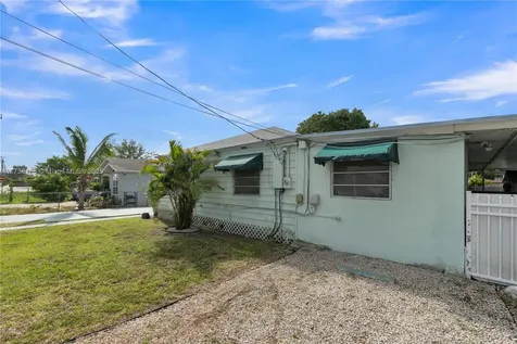 2230 NW 58th Street Miami FL 33142