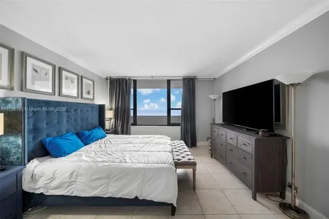3505 S Ocean Drive Hollywood FL 33019