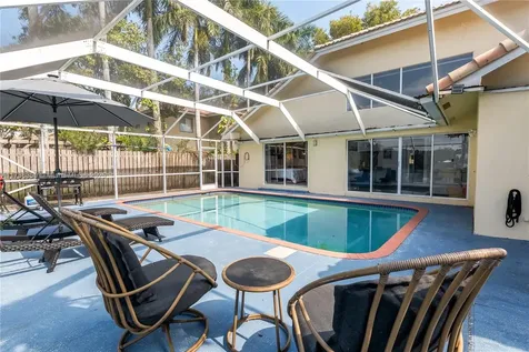 1280 SW 103rd Avenue Pembroke Pines FL 33025