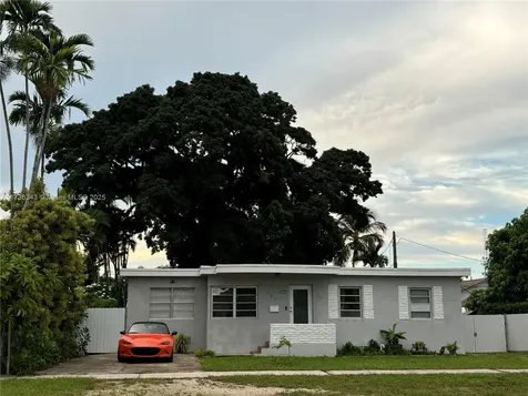 121 W 42nd Street Hialeah FL 33012
