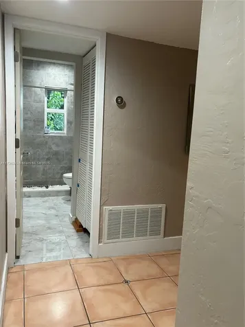 121 W 42nd Street Hialeah FL 33012