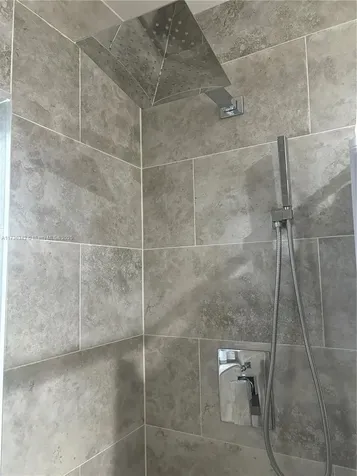 121 W 42nd Street Hialeah FL 33012