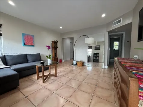 121 W 42nd Street Hialeah FL 33012