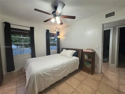 121 W 42nd Street Hialeah FL 33012
