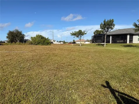 420 NW 23rd Avenue Cape Coral FL 33993
