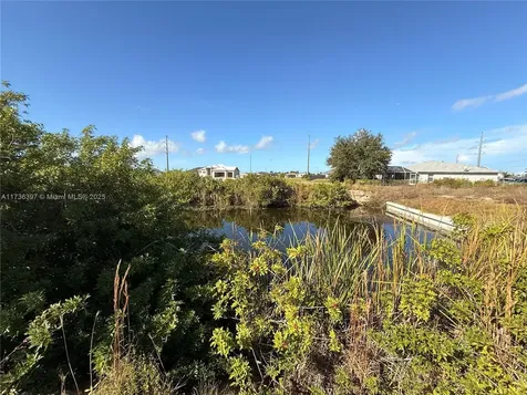 420 NW 23rd Avenue Cape Coral FL 33993