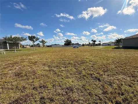 420 NW 23rd Avenue Cape Coral FL 33993