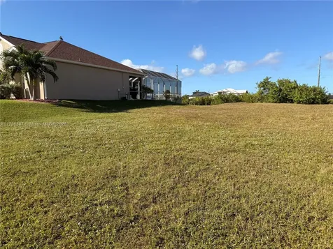 420 NW 23rd Avenue Cape Coral FL 33993