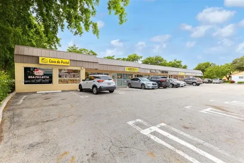 410-430 E Sample Road Pompano Beach FL 33064