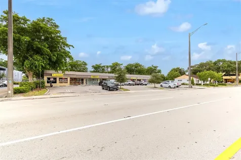 410-430 E Sample Road Pompano Beach FL 33064