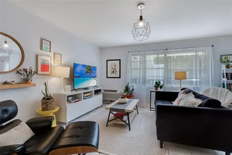 195 Sunrise Drive Key Biscayne FL 33149