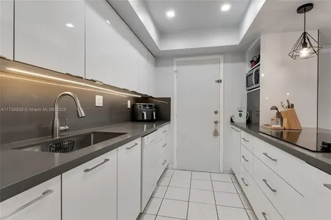 195 Sunrise Drive Key Biscayne FL 33149