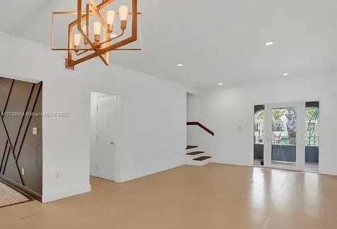 1537 SW 10th Street Miami FL 33135