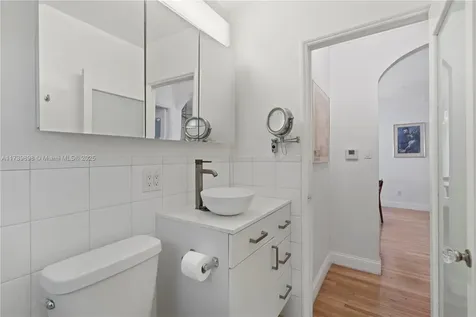 5822 SW 41st Street Miami FL 33155