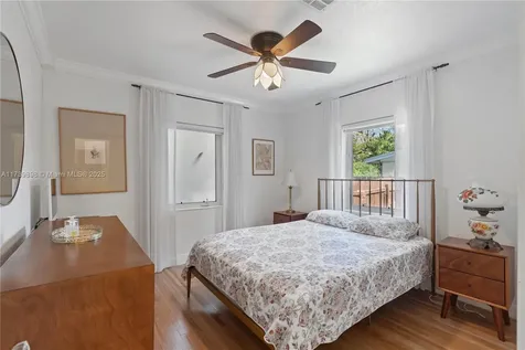 5822 SW 41st Street Miami FL 33155