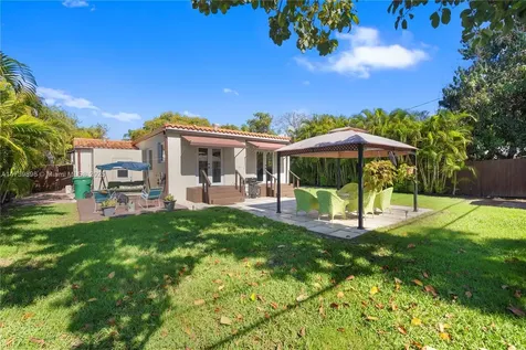 5822 SW 41st Street Miami FL 33155