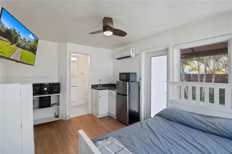 5822 SW 41st Street Miami FL 33155