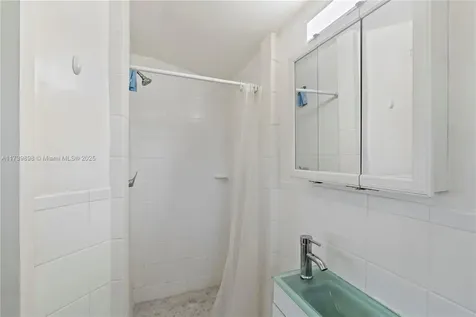 5822 SW 41st Street Miami FL 33155
