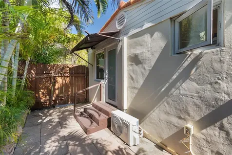 5822 SW 41st Street Miami FL 33155