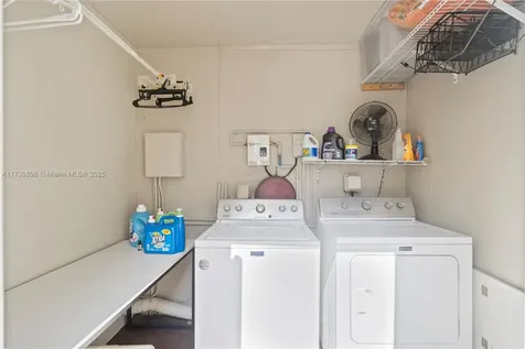 5822 SW 41st Street Miami FL 33155