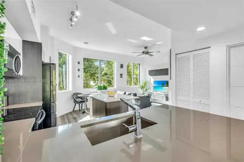 2138 Van Buren Street Hollywood FL 33020