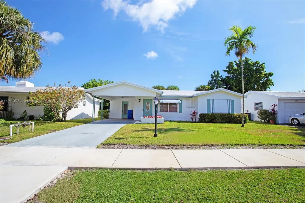 2610 E Golf Boulevard Pompano Beach FL 33064