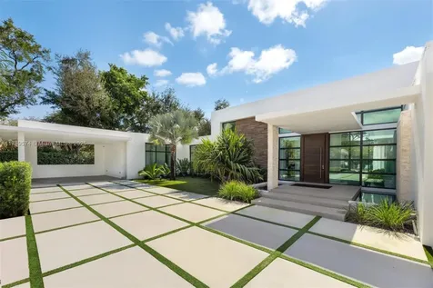 6830 SW 104th Street Pinecrest FL 33156