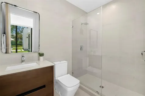 6830 SW 104th Street Pinecrest FL 33156