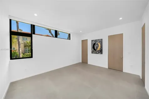 6830 SW 104th Street Pinecrest FL 33156