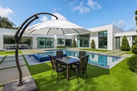 6830 SW 104th Street Pinecrest FL 33156