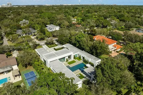 6830 SW 104th Street Pinecrest FL 33156