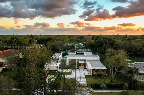 6830 SW 104th Street Pinecrest FL 33156