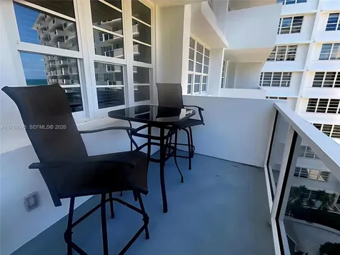 100 Lincoln Road Miami Beach FL 33139