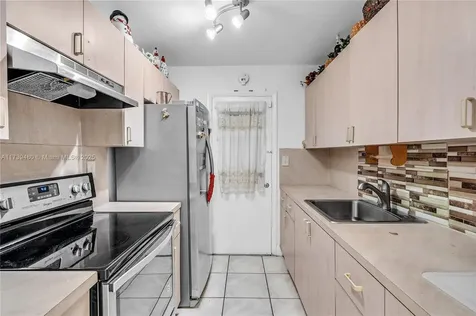16801 NE 13th Avenue Miami FL 33162