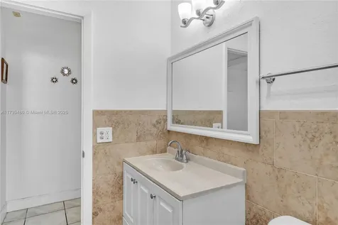 16801 NE 13th Avenue Miami FL 33162
