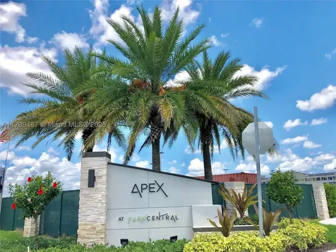 7925 NW 104th Avenue Doral FL 33178