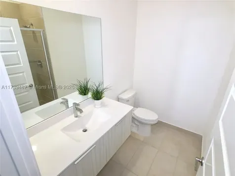 7925 NW 104th Avenue Doral FL 33178